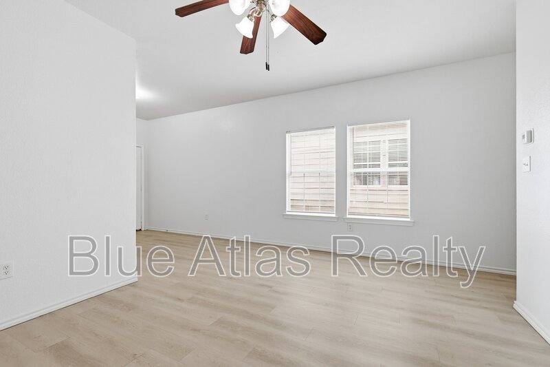 Townhouse for rent at 908 Drexel St #B, McKinney, TX 75069