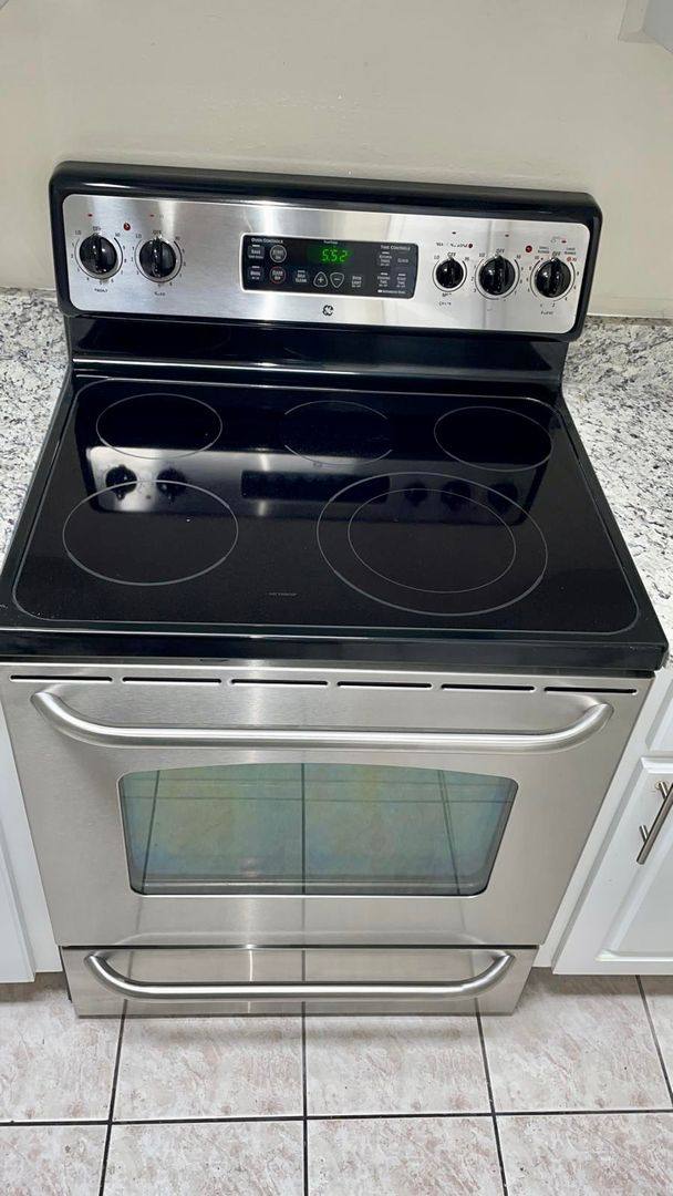 Apartment for rent at 1915 W Waters Ave, Tampa, FL 33604
