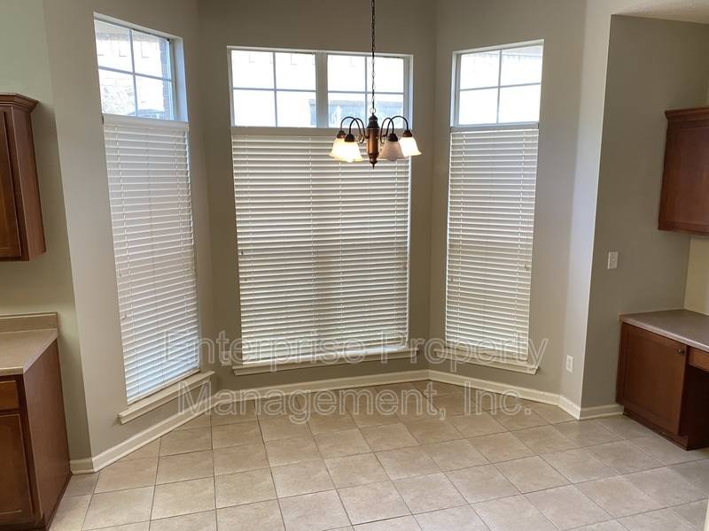 House for rent at 5236 Laurelhome, Memphis, TN 38125