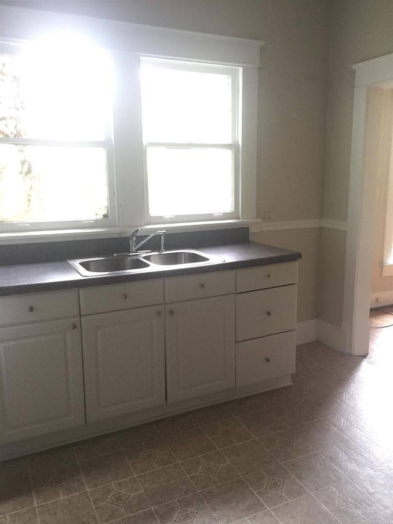 Apartment for rent at 1714 Ashwood Ave, Nashville, TN 37212