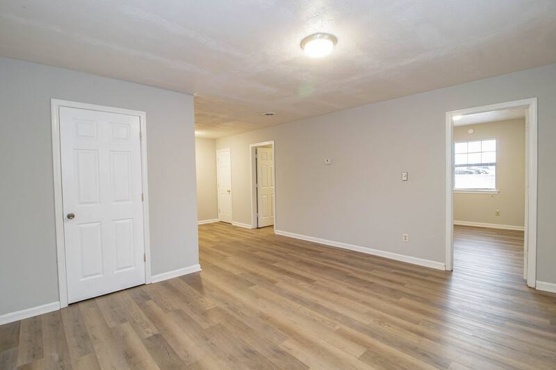 Apartment for rent at 404 -23 Thompsonville Lane, Oak Grove, KY 42262