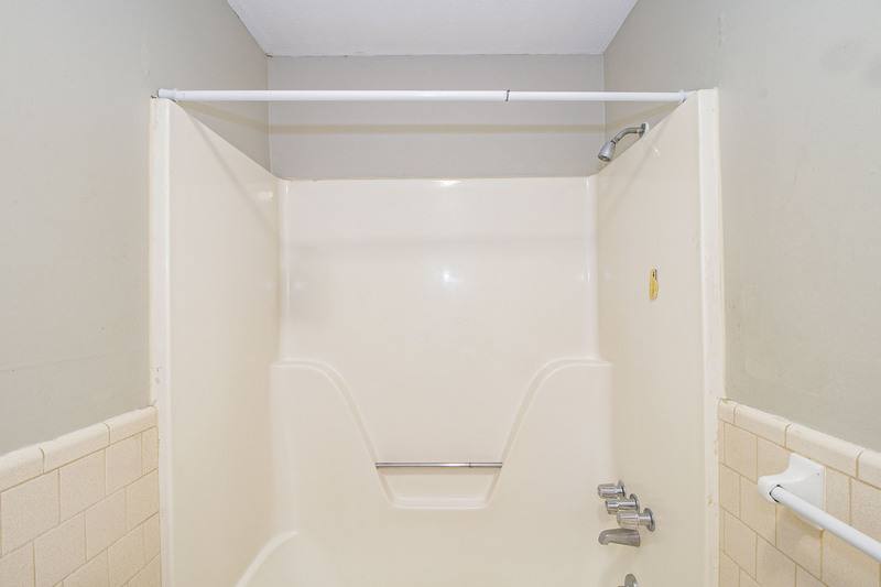 Apartment for rent at 404 -23 Thompsonville Lane, Oak Grove, KY 42262