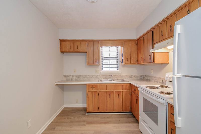 Apartment for rent at 404 -23 Thompsonville Lane, Oak Grove, KY 42262
