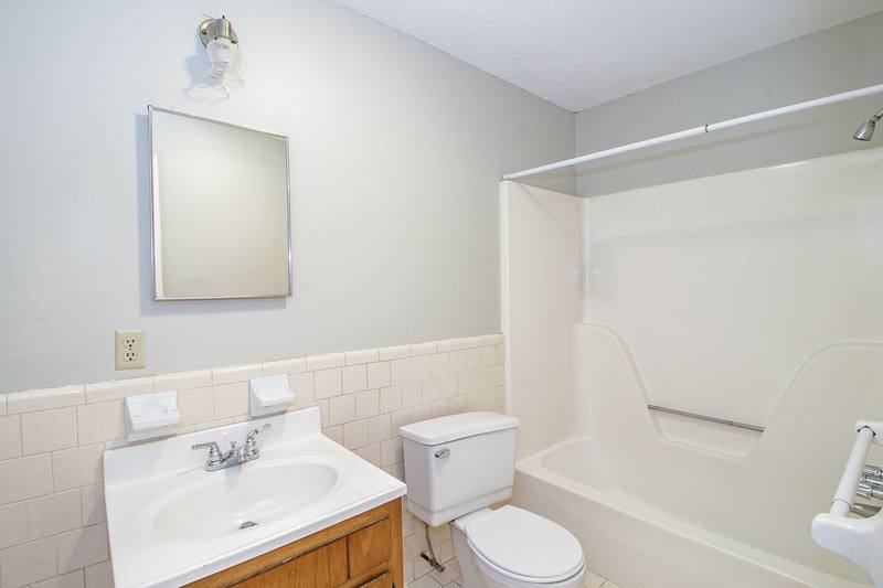 Apartment for rent at 404 -23 Thompsonville Lane, Oak Grove, KY 42262
