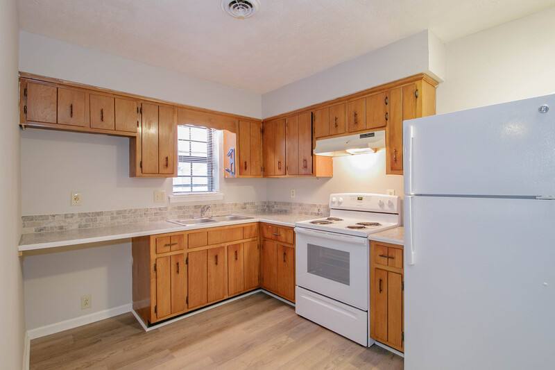 Apartment for rent at 404 -23 Thompsonville Lane, Oak Grove, KY 42262