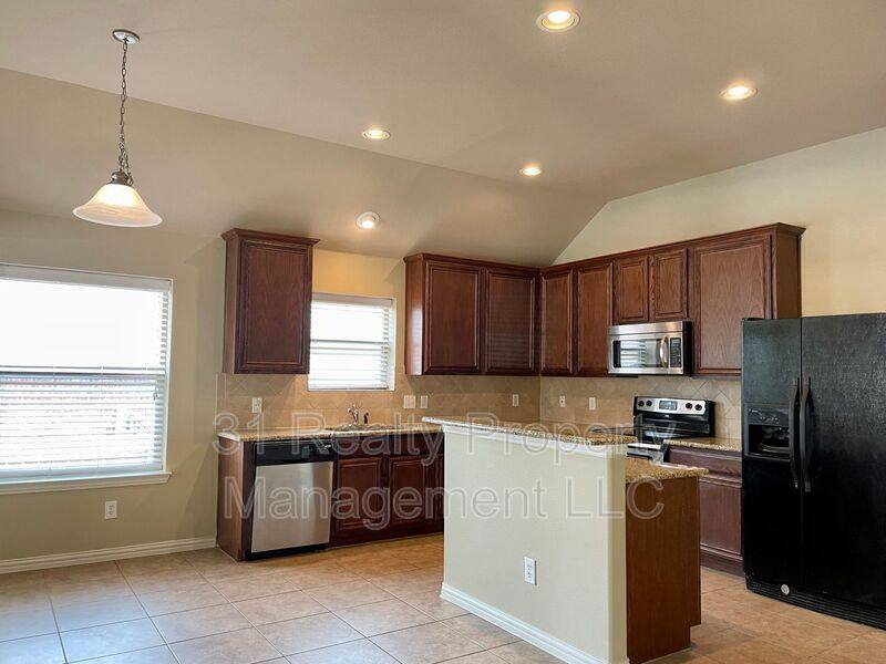 House for rent at 605 Knollwood Trail Court, Little Elm, TX 75068