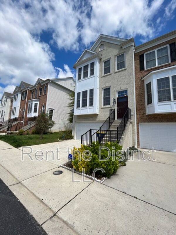 Townhouse for rent at 3247 Theodore R Hagans Dr NE, Washington, DC 20018