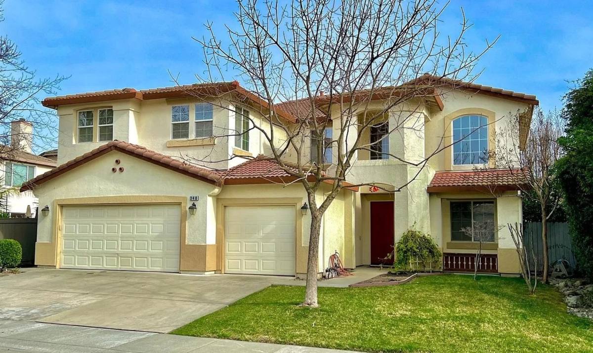House for rent at 340 Lyman Circle, Sacramento, CA 95835