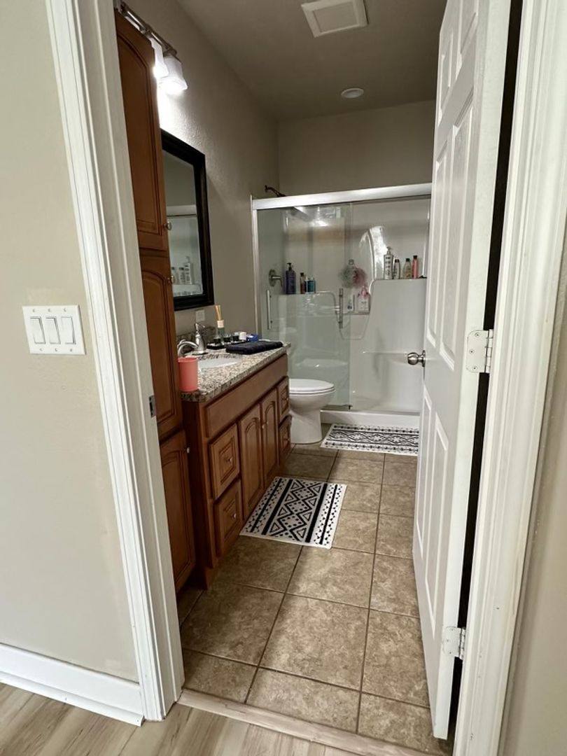 Townhouse for rent at 1349 15th St W, Dickinson, ND 58601