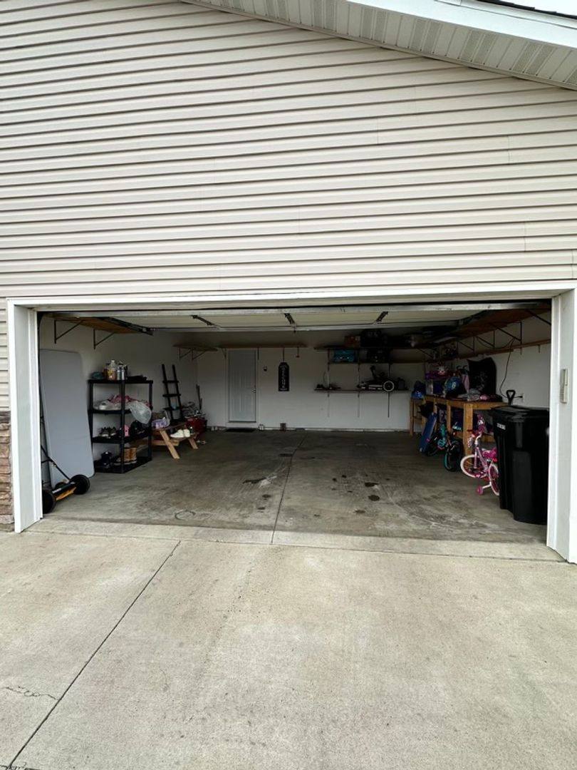 Townhouse for rent at 1349 15th St W, Dickinson, ND 58601