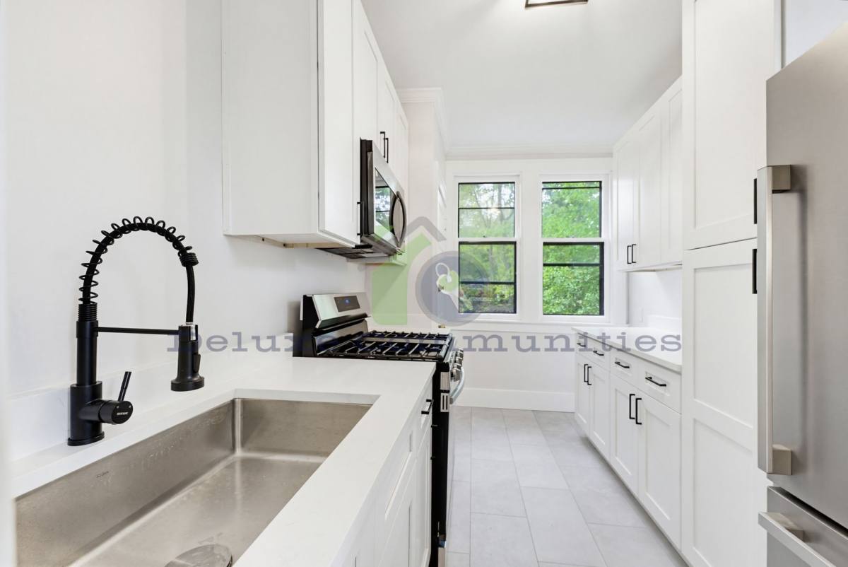 Apartment for rent at 410 Eastern Ave SE, Grand Rapids, MI 49503