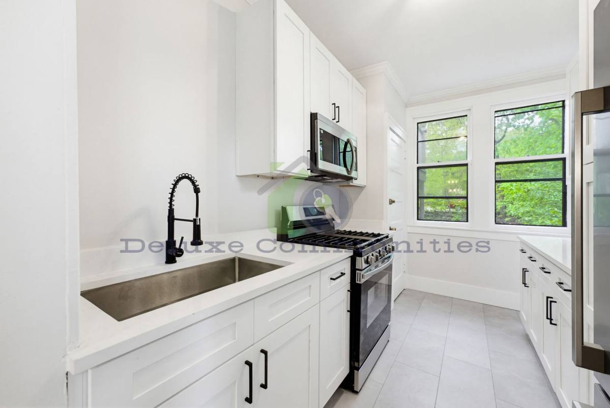 Apartment for rent at 410 Eastern Ave SE, Grand Rapids, MI 49503