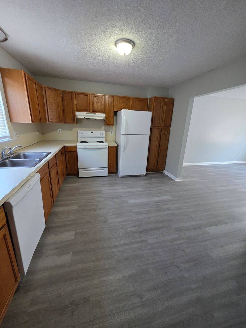 Apartment for rent at 101-103 Fisher Ferry St, Thomasville, NC 27360
