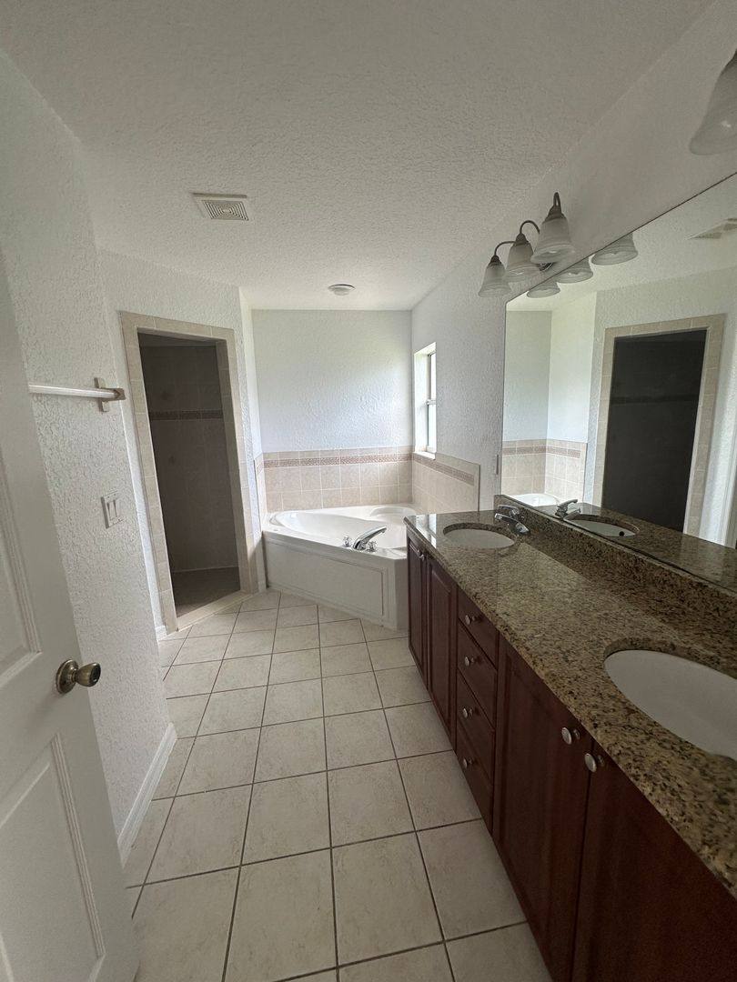 House for rent at 7146 SW 134 St, Ocala, FL 34473