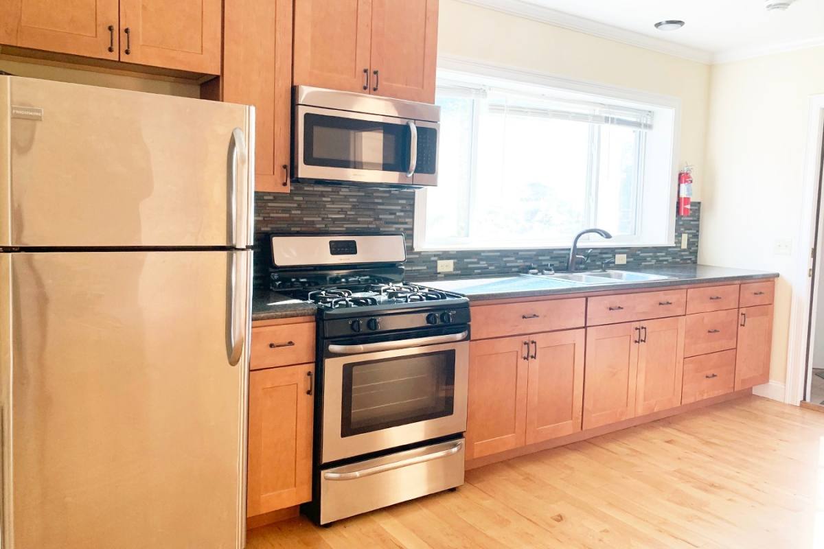 Apartment for rent at 158 N St, Burlington, VT 05401