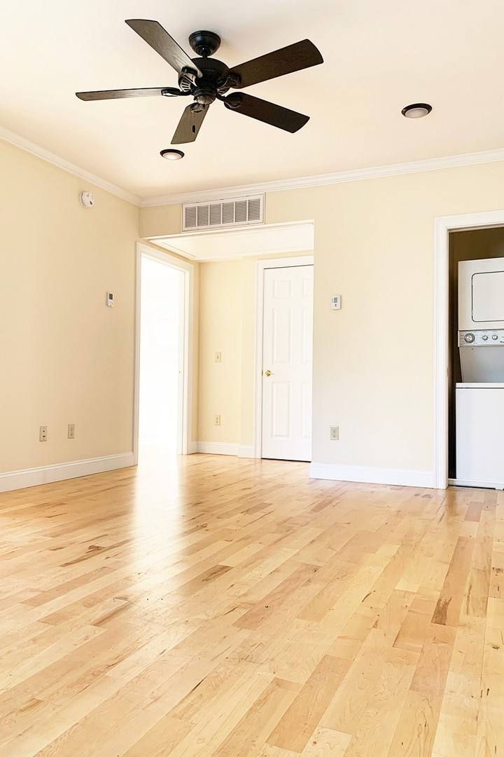 Apartment for rent at 158 N St, Burlington, VT 05401
