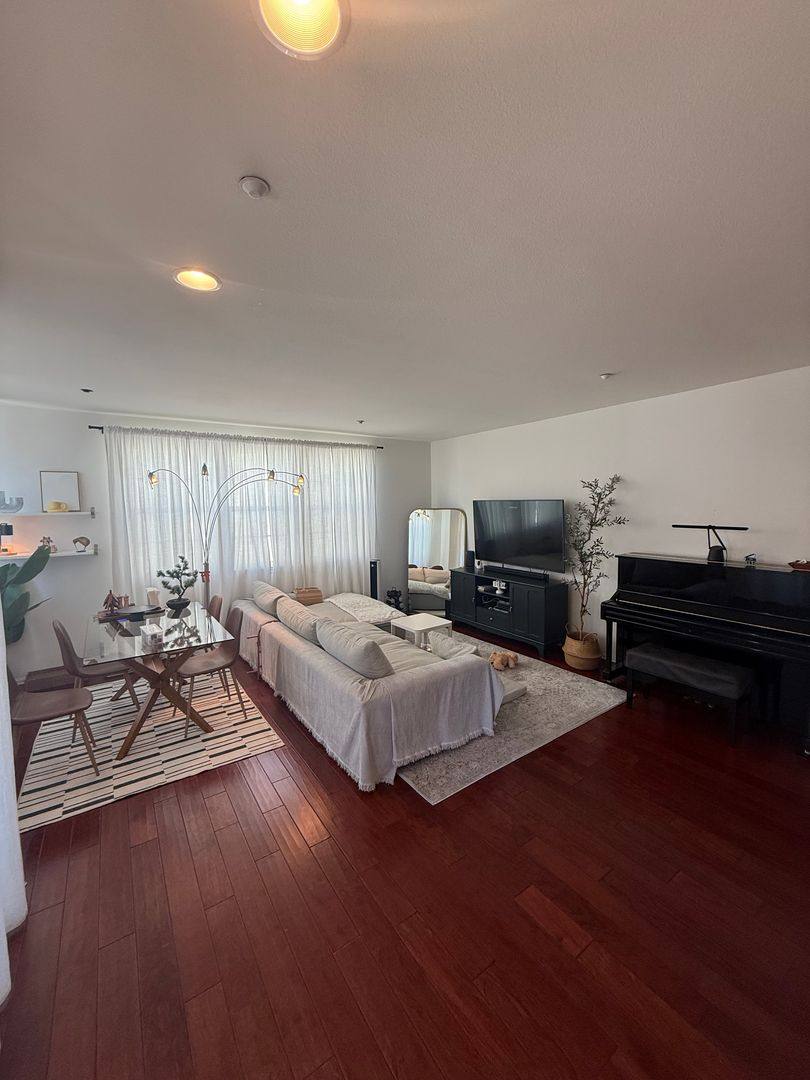 Townhouse for rent at 8877 Promenade N Place, San Diego, CA 92123