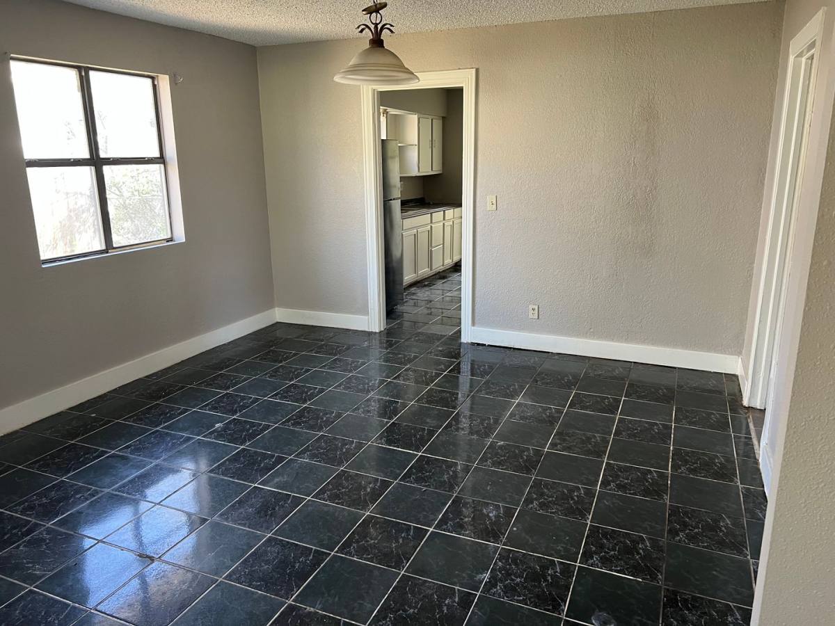 House for rent at 1704 S Hutchings Blvd, Longview, TX 75602