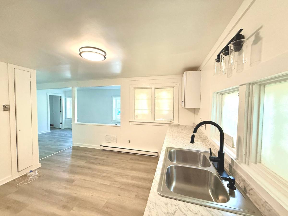Apartment for rent at 24 Conway Place, Kingston, NY 12401