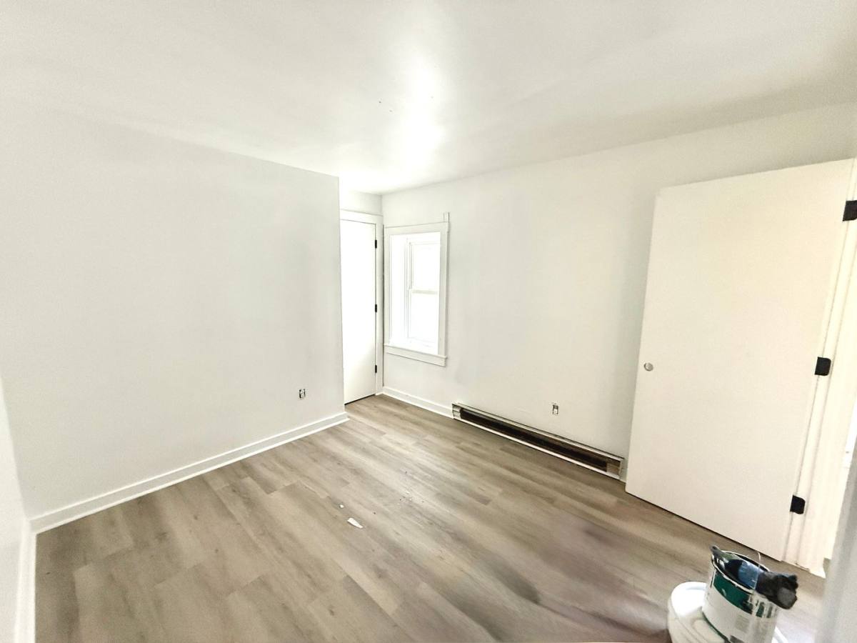 Apartment for rent at 24 Conway Place, Kingston, NY 12401