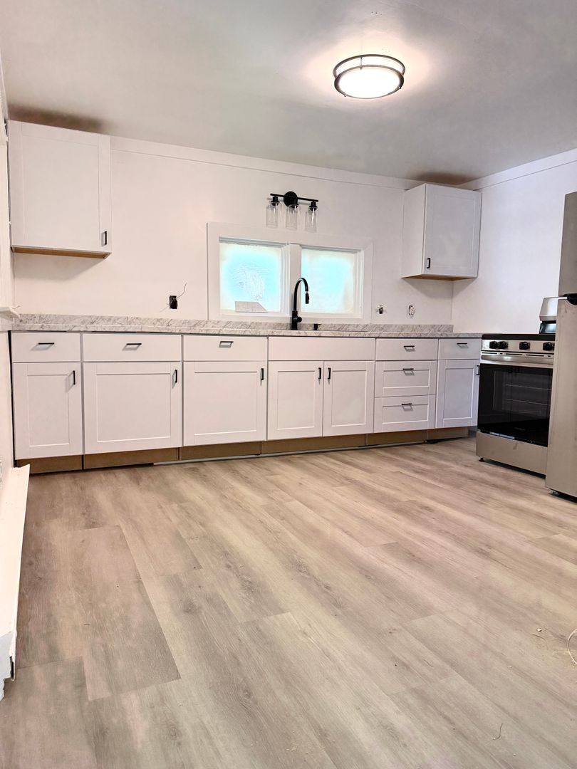 Apartment for rent at 24 Conway Place, Kingston, NY 12401