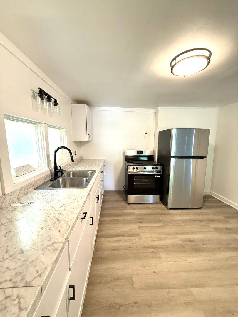 Apartment for rent at 24 Conway Place, Kingston, NY 12401