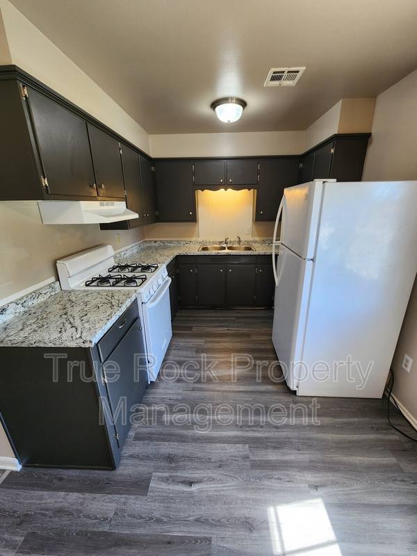 House for rent at 933 Crestview Ave, Ada, OK 74820