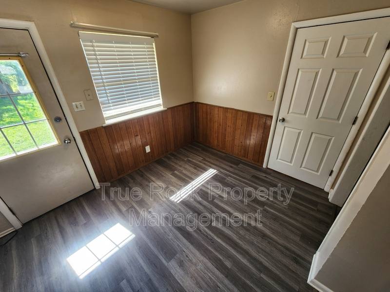 House for rent at 933 Crestview Ave, Ada, OK 74820