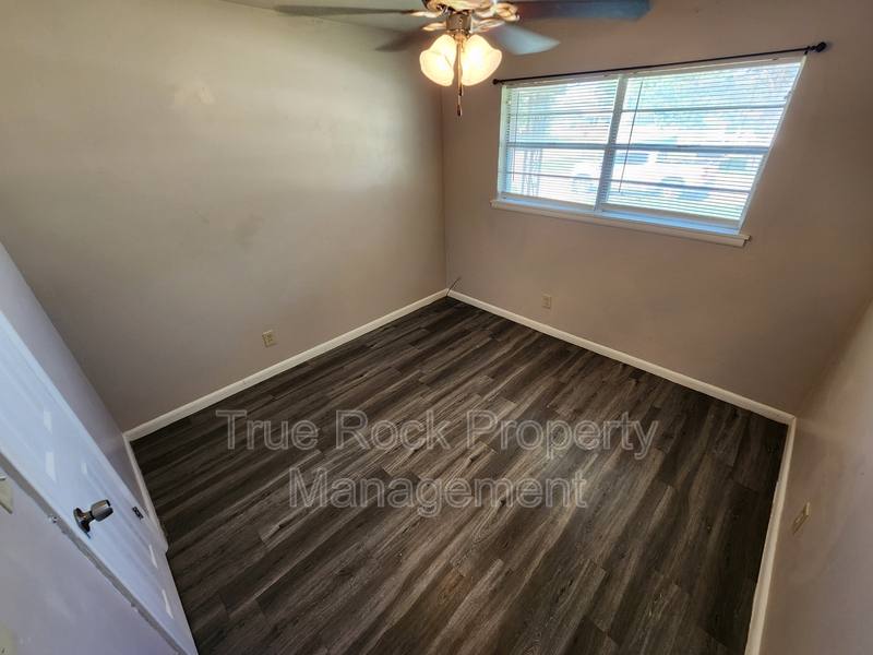 House for rent at 933 Crestview Ave, Ada, OK 74820