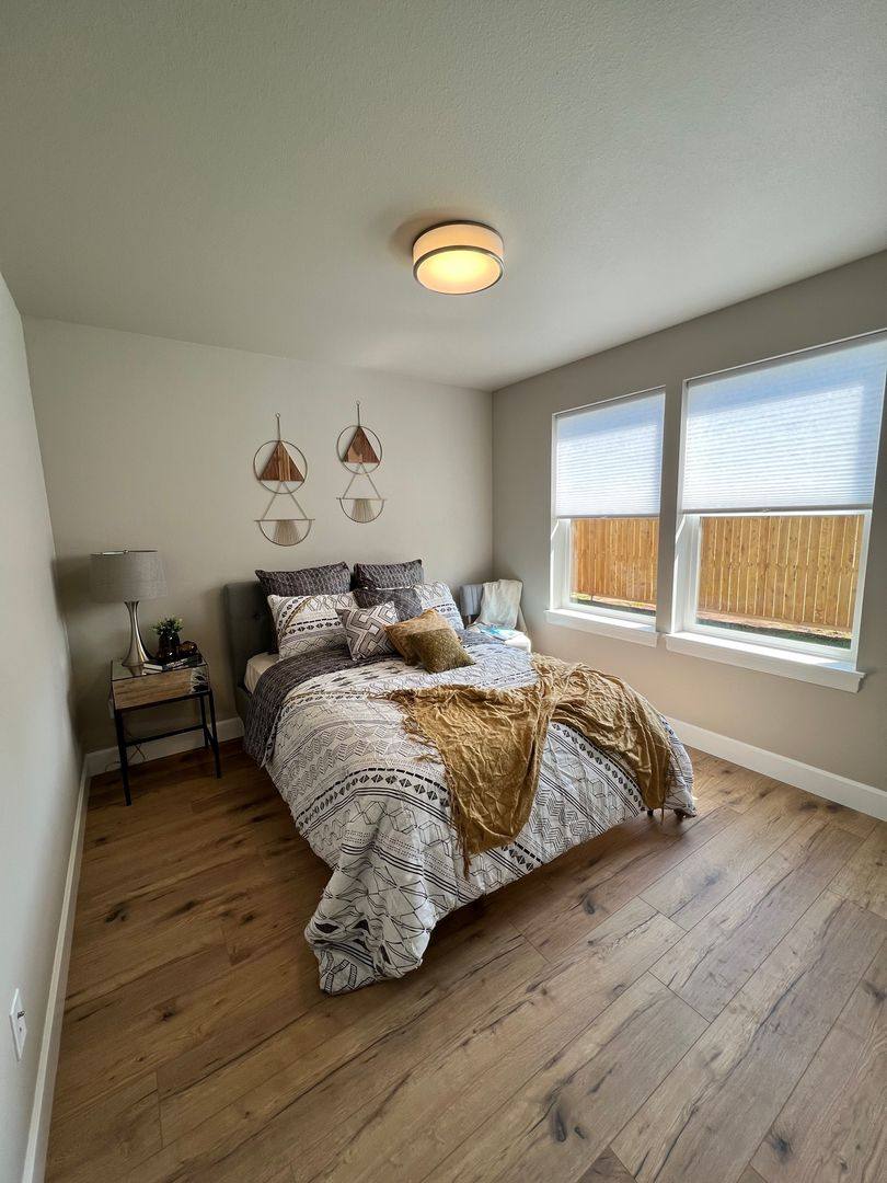 Townhouse for rent at 210 SW 17th St, Redmond, OR 97756