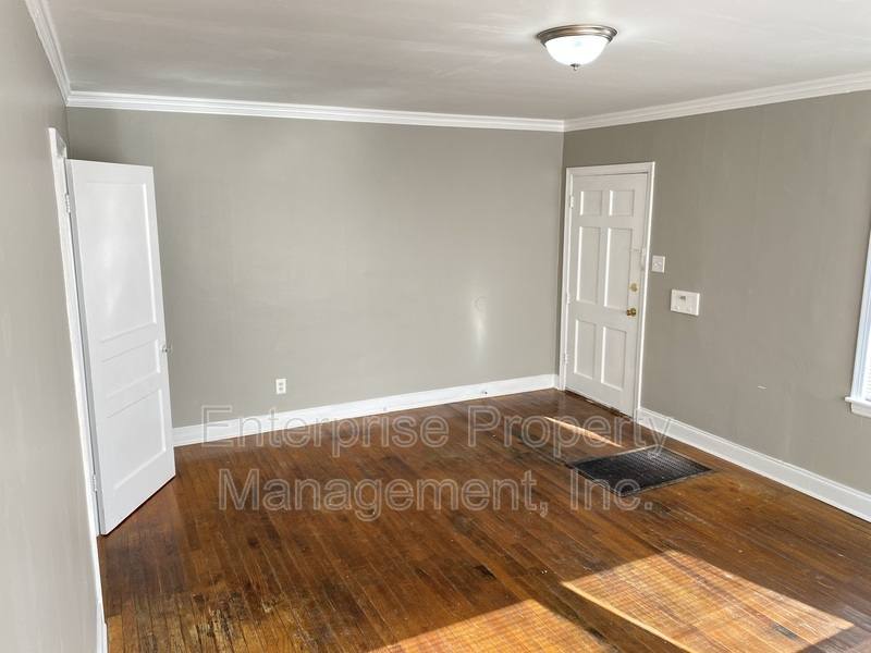 House for rent at 599 Houston St, Memphis, TN 38111
