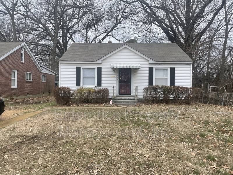 House for rent at 599 Houston St, Memphis, TN 38111