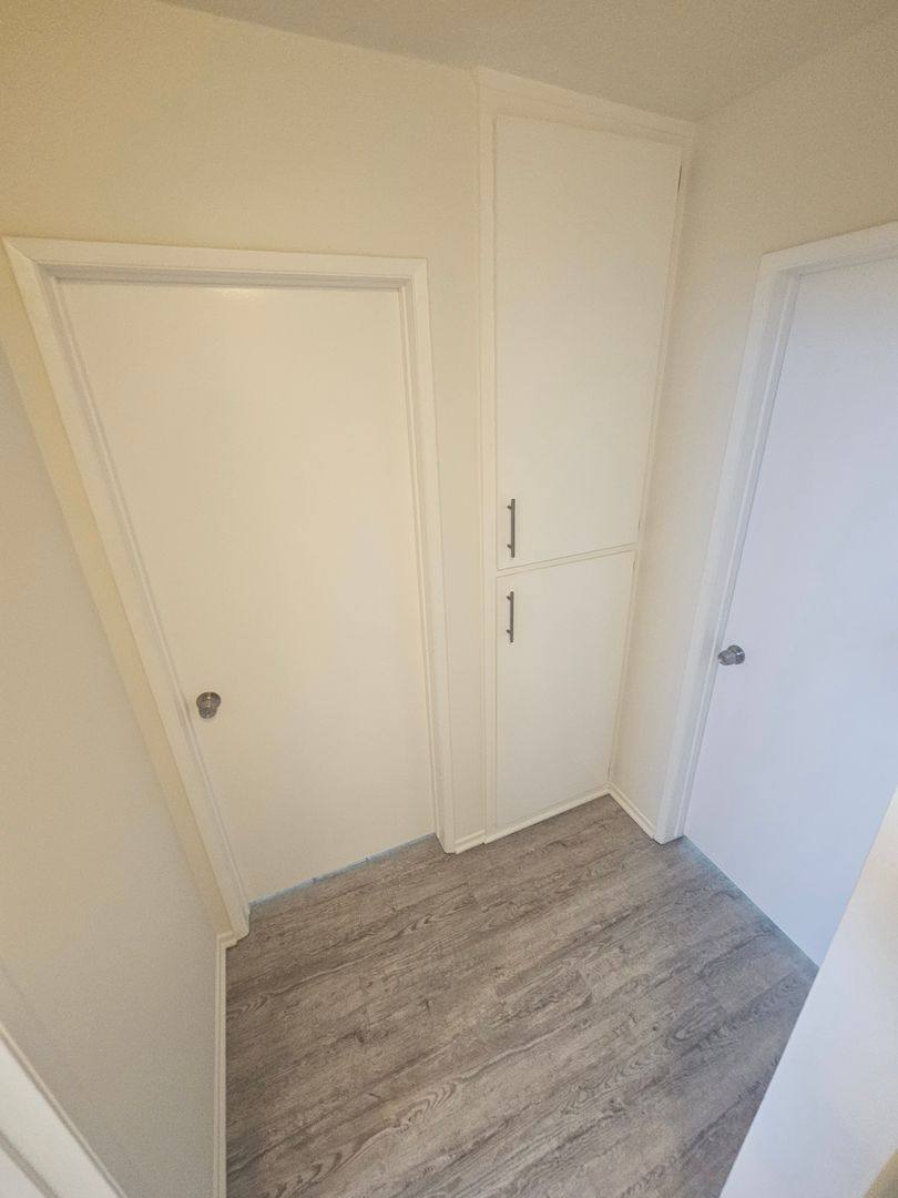 Townhouse for rent at 1311 Manhattan Beach Blvd, Manhattan Beach, CA 90266
