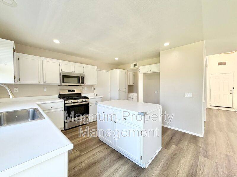 House for rent at 43391 Calle Morita, Temecula, CA 92592