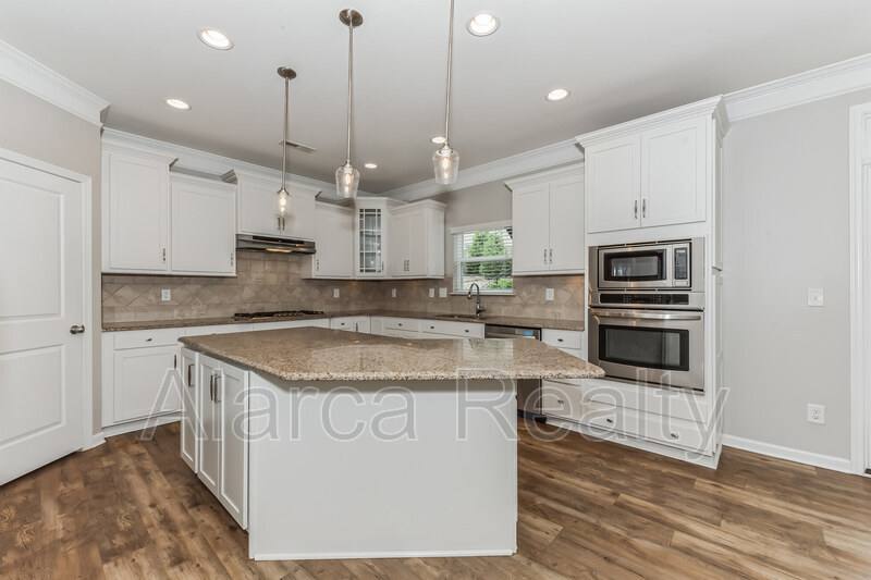 House for rent at 7419 Canova Lane, Charlotte, NC 28278