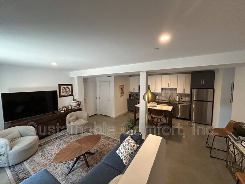 Apartment for rent at 205 Summer St #2, Worcester, MA 01604