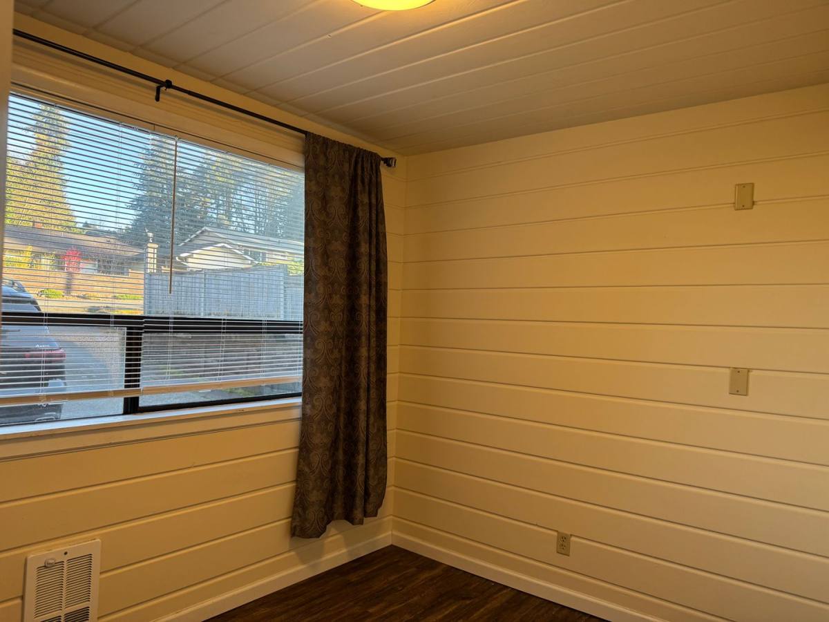 Apartment for rent at 16747 3rd Ave NE, Seattle, WA 98155
