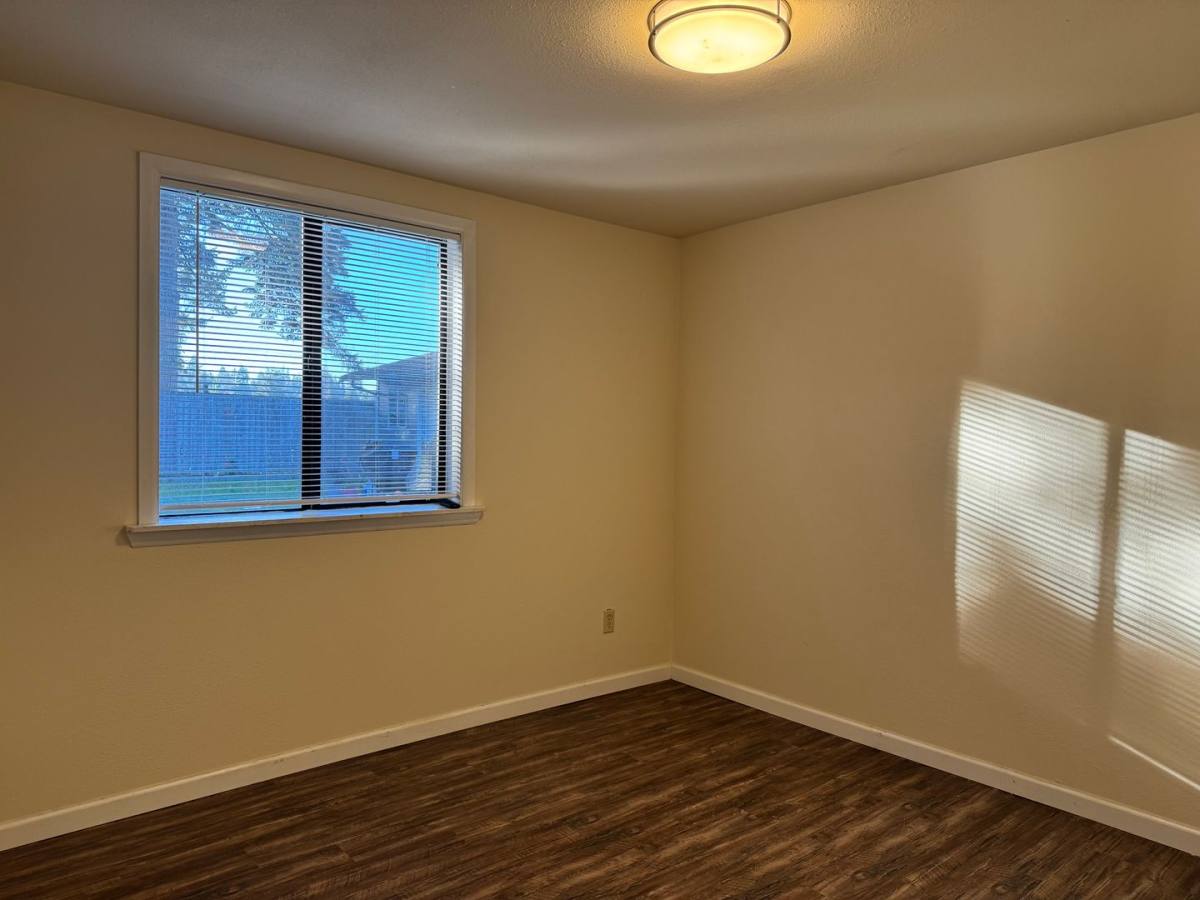 Apartment for rent at 16747 3rd Ave NE, Seattle, WA 98155