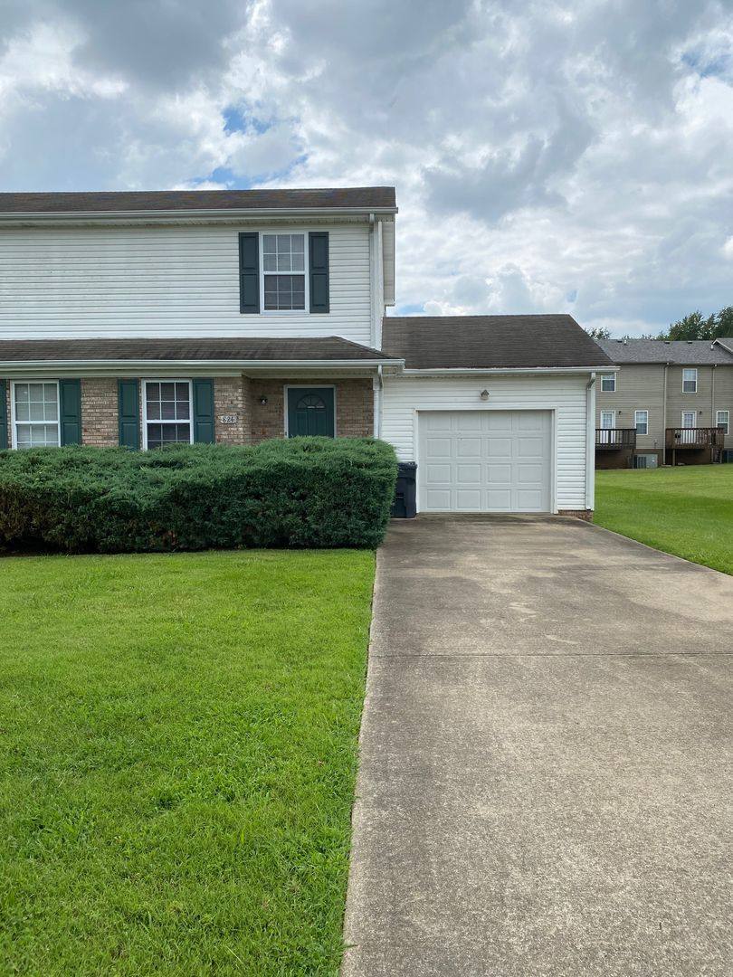 Townhouse for rent at 824 Flyer Court, Oak Grove, KY 42262