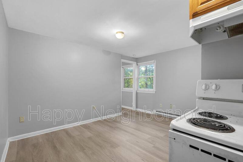 Apartment for rent at 451 Divinity St #I, Bristol, CT 06010