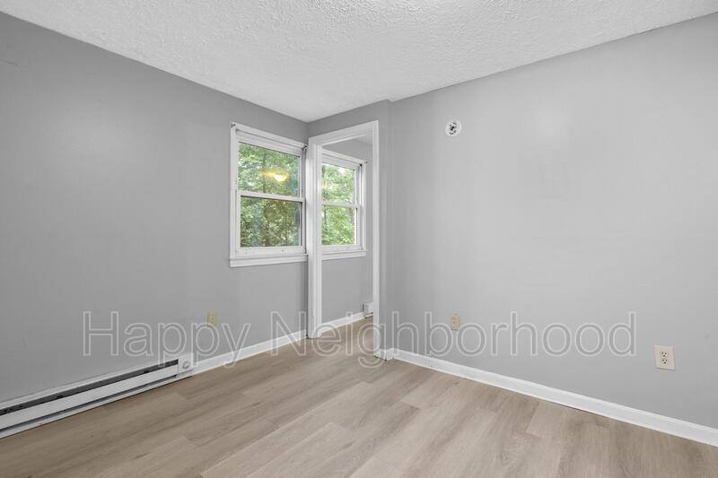 Apartment for rent at 451 Divinity St #I, Bristol, CT 06010