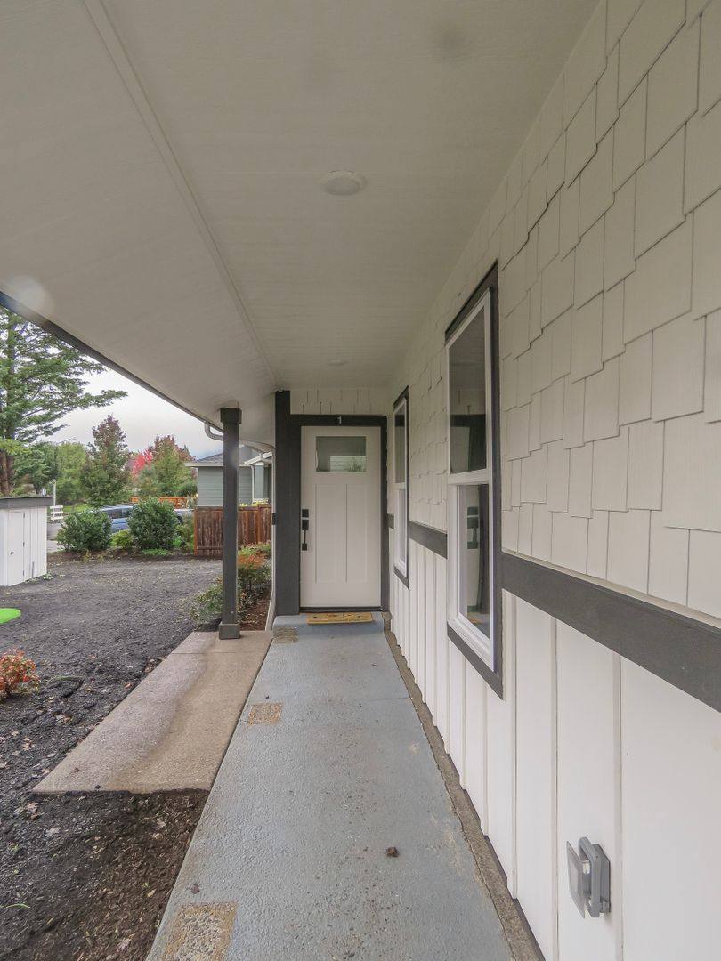 Townhouse for rent at 2900 N Crater Lane, Newberg, OR 97132