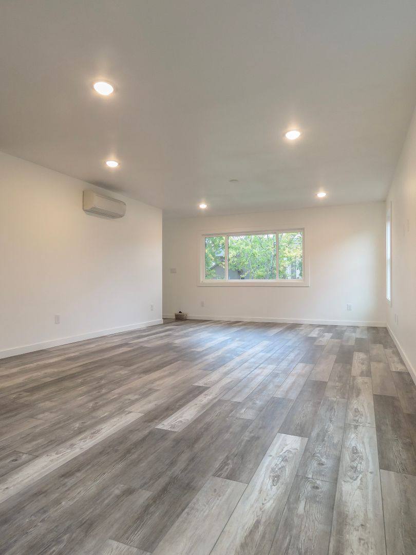 Townhouse for rent at 2900 N Crater Lane, Newberg, OR 97132