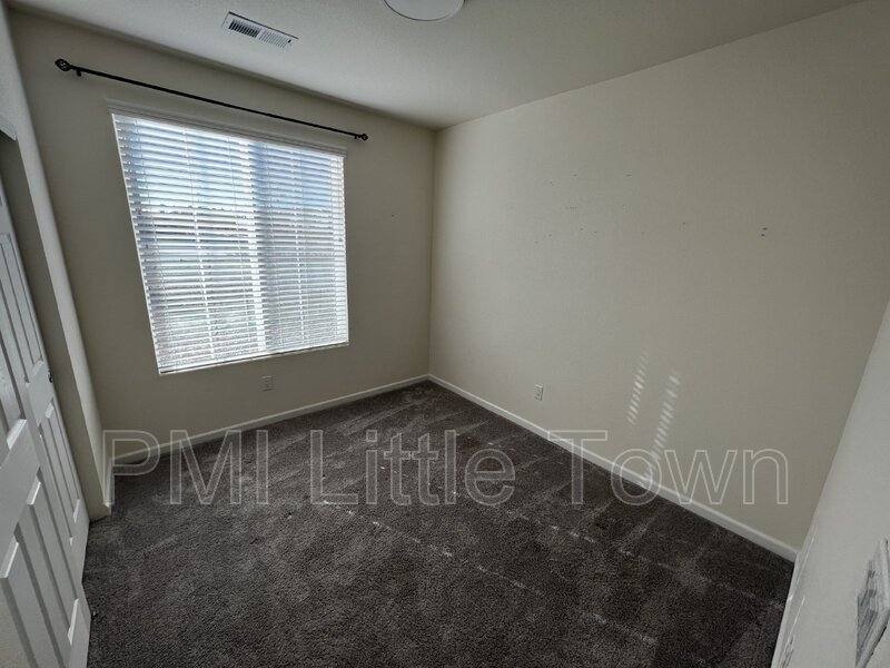 Townhouse for rent at 23588 E Ida Dr #C, Aurora, CO 80016