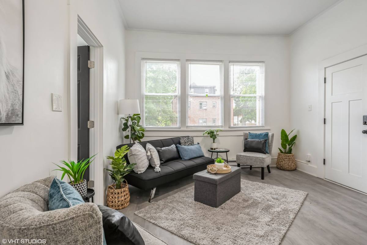 Apartment for rent at 1082 21st St, Des Moines, IA 50311