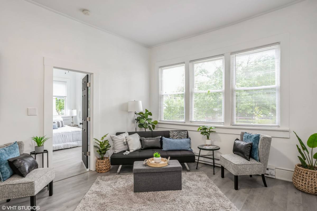 Apartment for rent at 1082 21st St, Des Moines, IA 50311