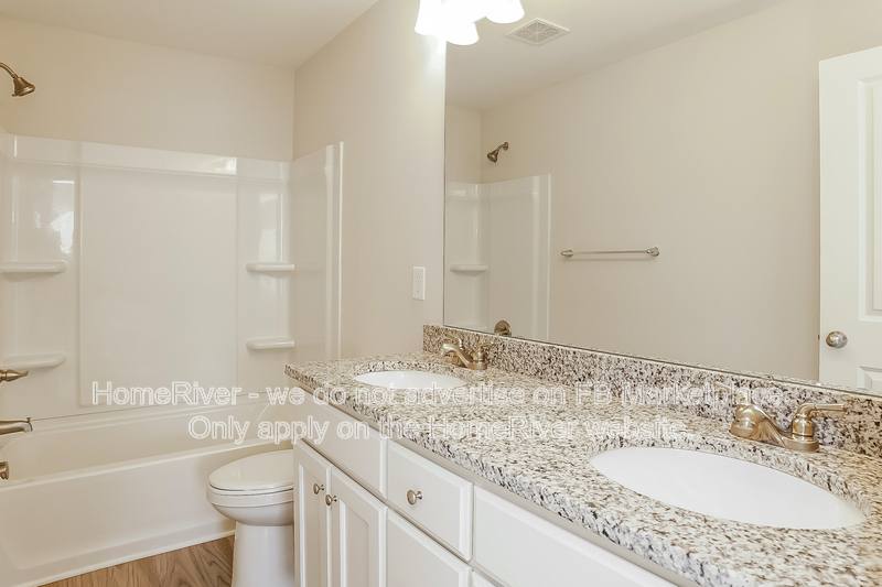 Townhouse for rent at 202 Beaumont Circle, Clemmons, NC 27012