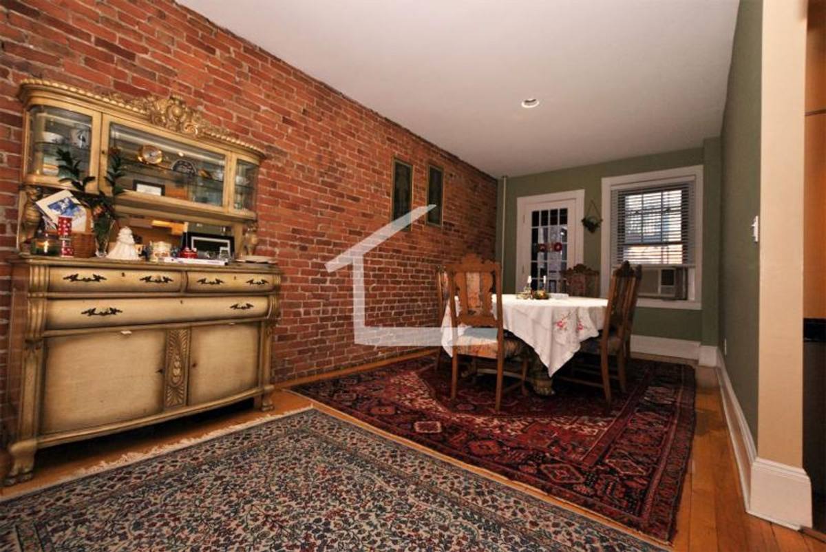 Apartment for rent at 1163commonwealth Ave #5, Allston, MA 02134