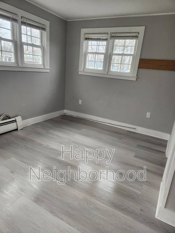 Apartment for rent at 46 Maple St #3, Plainville, CT 06062