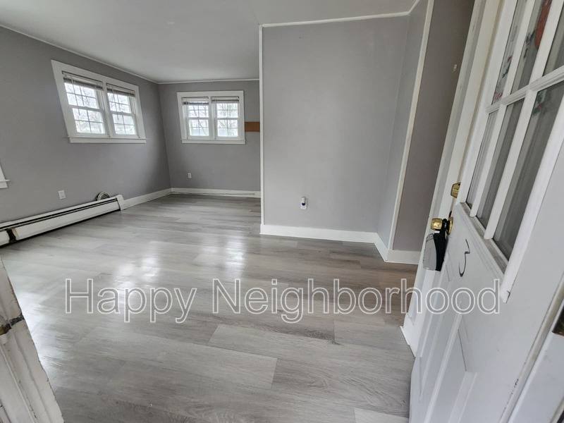 Apartment for rent at 46 Maple St #3, Plainville, CT 06062